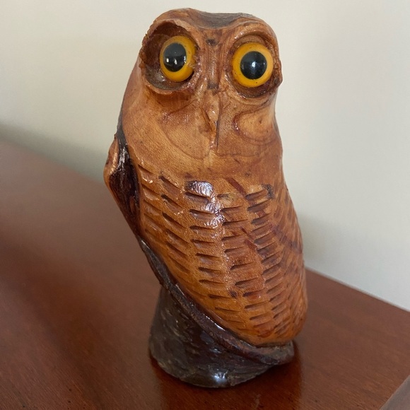 Hand Carved Wood Root OWL sculpture with glass eyes Vintage - Picture 1 of 7